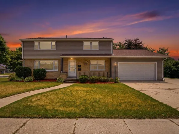 907 High STREET #907A, West Bend, WI 53090
