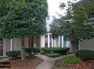 642 Cobblestone Sq, Louisville, KY 40223