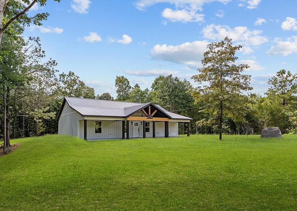 1st image of 131 Magic Valley Dr