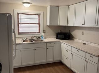 613 Garfield Ave, Dubuque, IA 52001