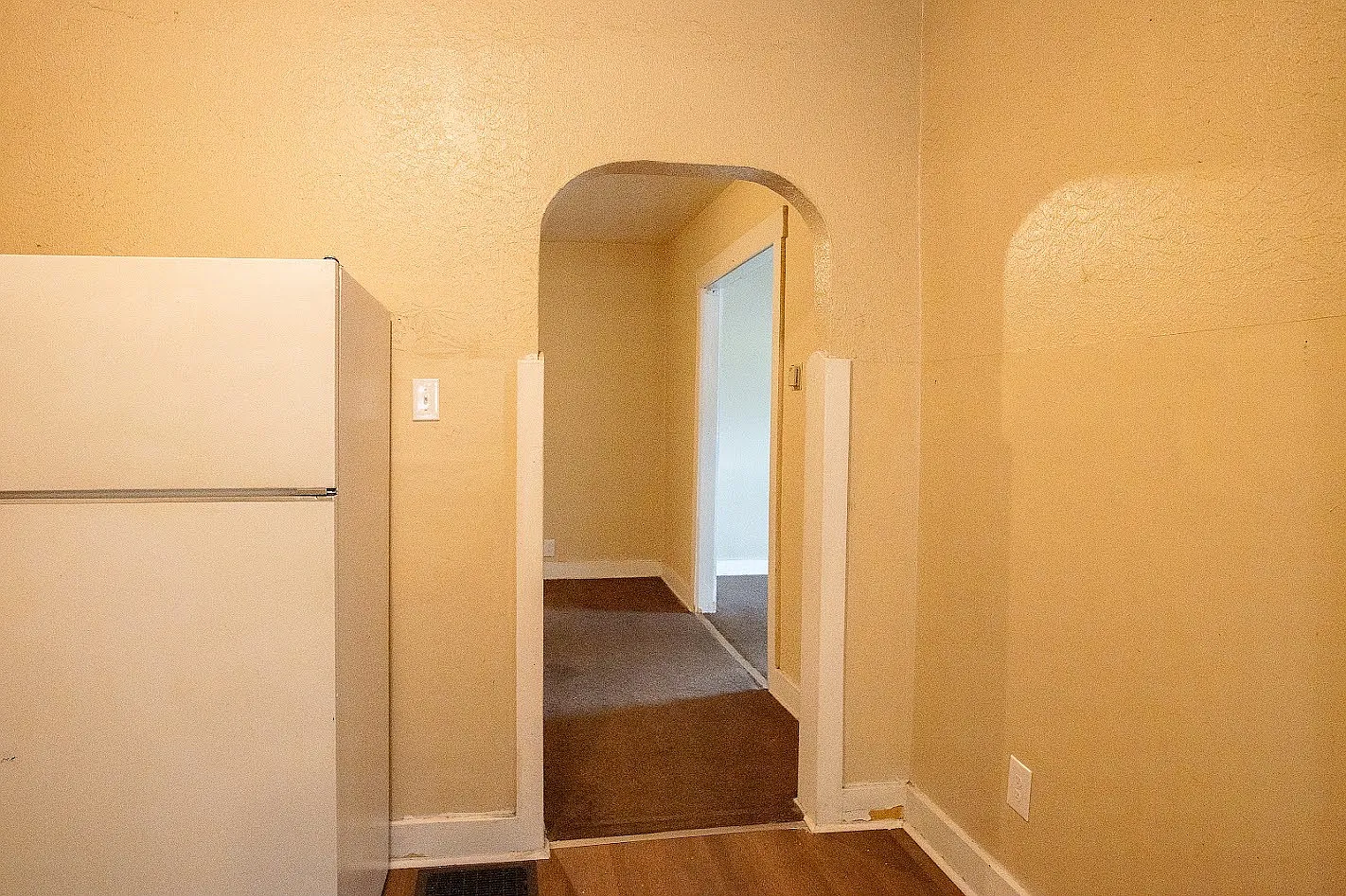 311 Hart Street — Photo 3