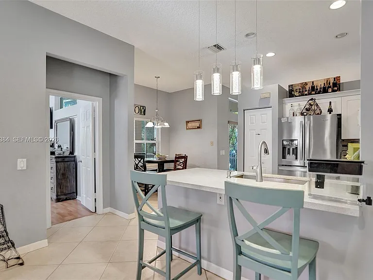 4219 Sabal Ridge Cir — Photo 16