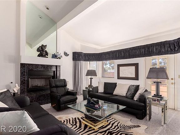 4th image of 2611 Laguna Shores Ln