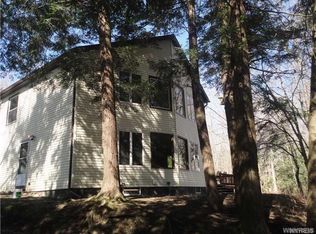 9610 Warner Gulf Rd, Holland, NY 14080