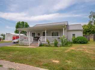 606 Berkey St, Salem, IN 47167