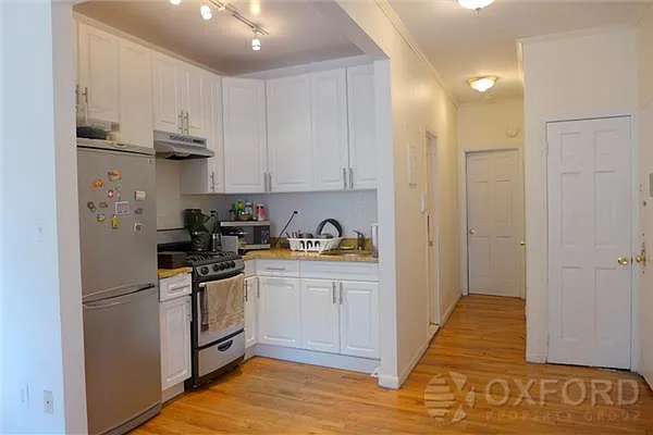 Rented by Oxford Property Group | media 20