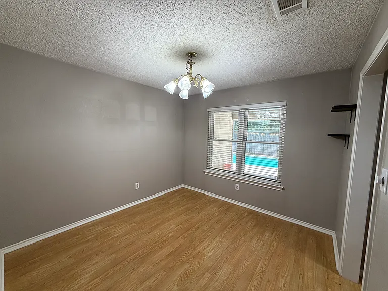 1805 Dunn St — Photo 24