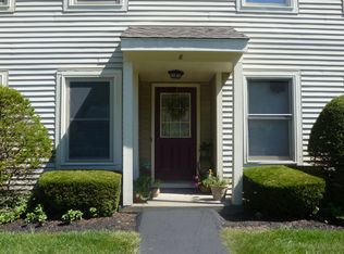 8 Freemans Way, Halfmoon, NY 12065