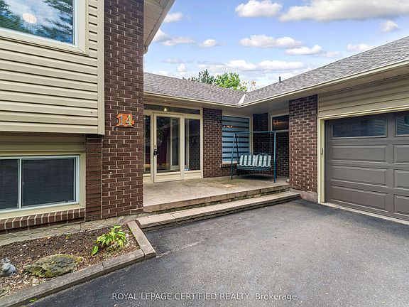 4th image of 14 Broomfield Ct