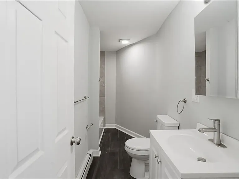 188 Division St #2F — Photo 16