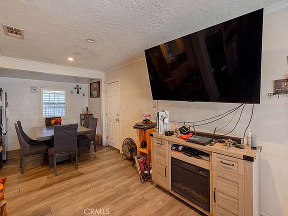 3rd image of 13360 Kelowna St