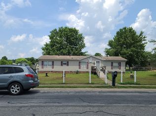 2304 John Montgomery Cir, Pea Ridge, AR 72751