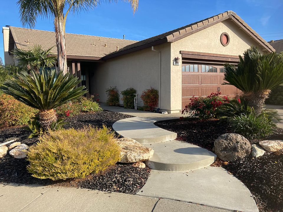 Front landscaping