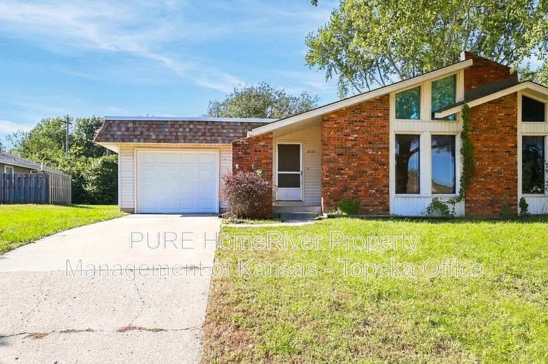 2727 SW Arrowhead Rd