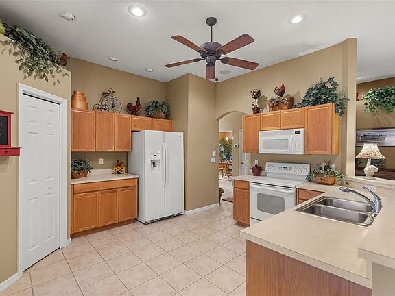 3rd image of 13813 SIGLER STREET