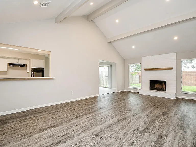 11411 Pepperdine Ln — Photo 6