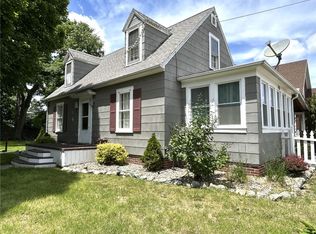 413 S 3rd St, Effingham, IL 62401