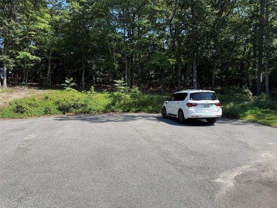Samantha Lane, Pt Jefferson, NY 11777