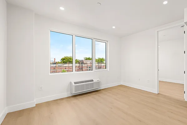 Rented by Nooklyn NYC LLC | media 7