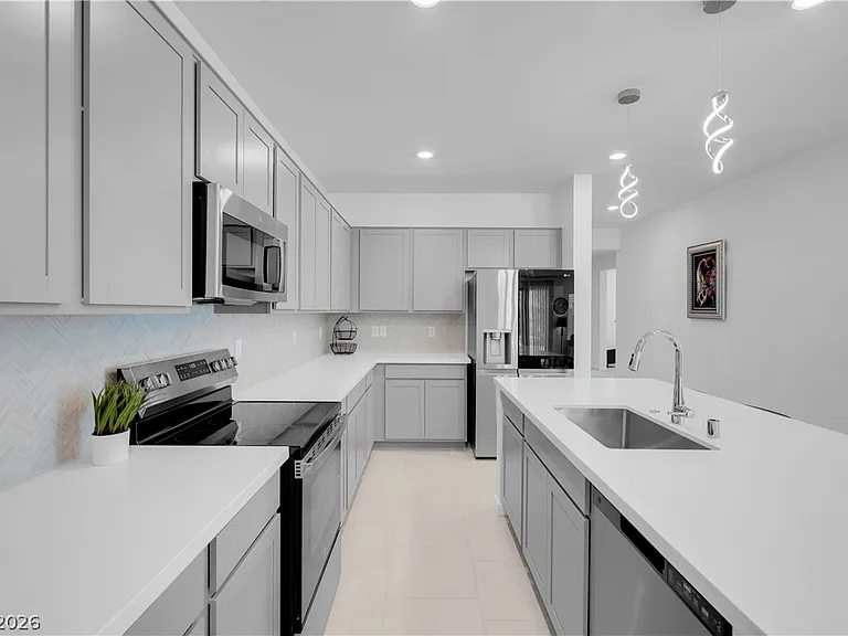 5357 Eleganza Ave — Photo 16
