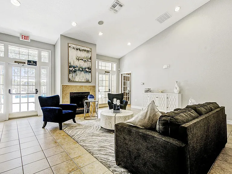 Savannah Cove Apartments — Photo 24