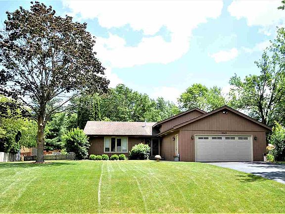 2nd image of 10471 Baederwood Dr