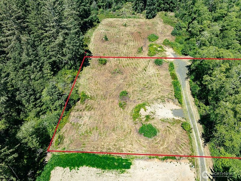 2nd image of 10501 Pearl Lane