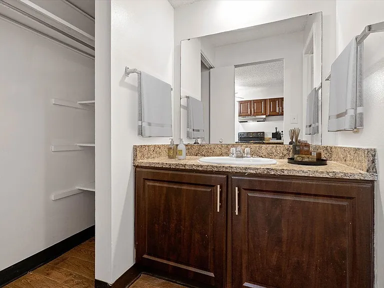3942 Adams St — Photo 24