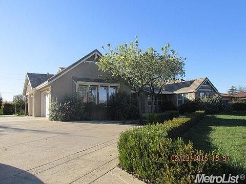 2nd image of 28165 S Acorn Ln