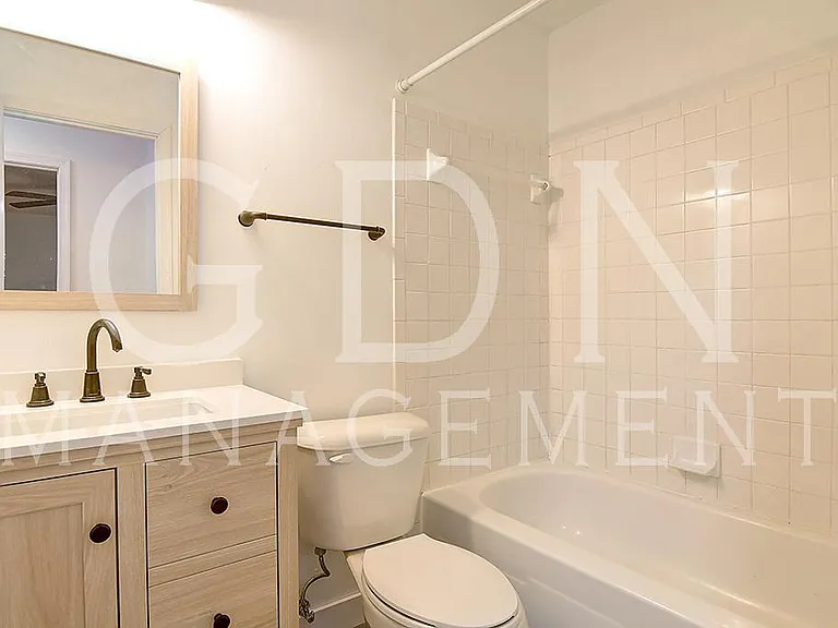 1077 Frederick Drive — Photo 7