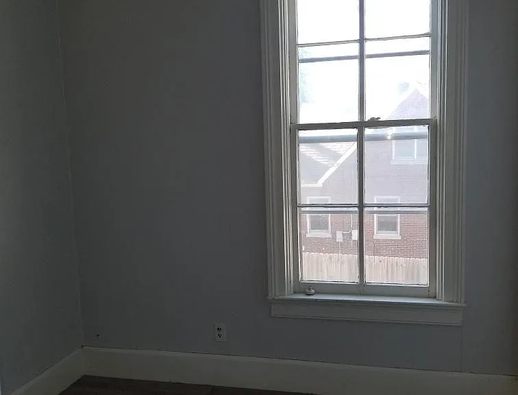 1477 Main St — Photo 6