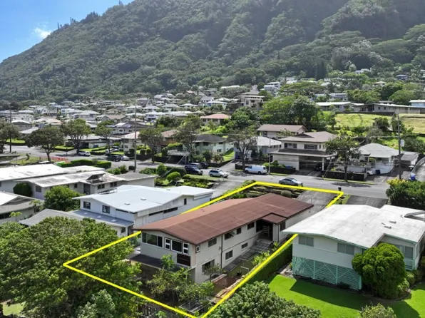 3295 Manoa Rd, Honolulu, HI 96822