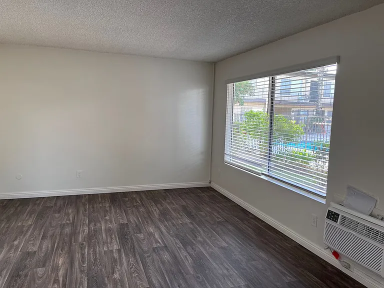 Oak Valley Apartments — Photo 50