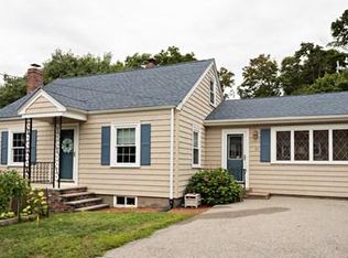 30 Hunter Ter, Weymouth, MA 02190
