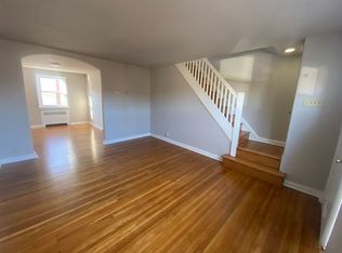 590 Snowden Rd, Upper Darby, PA 19082