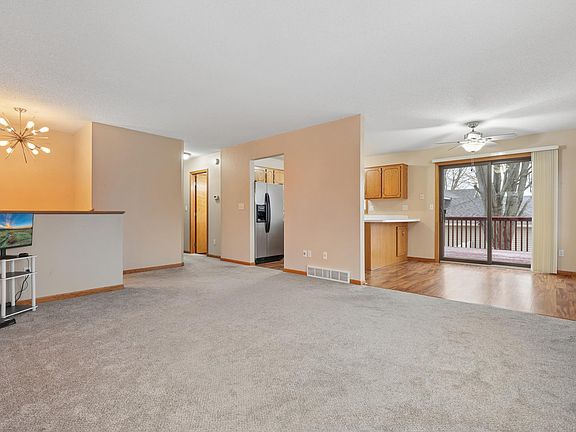 2nd image of 5860 Rolling Ridge Rd