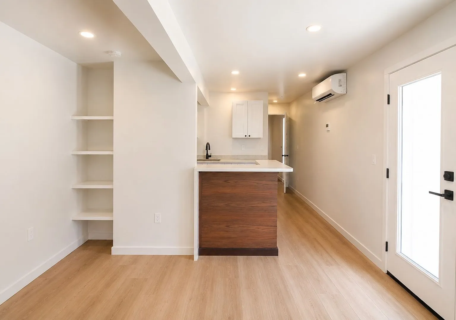 Newly Built 1 Bedroom / 1 Bathroom Utilities Included Available Now! — Photo 3