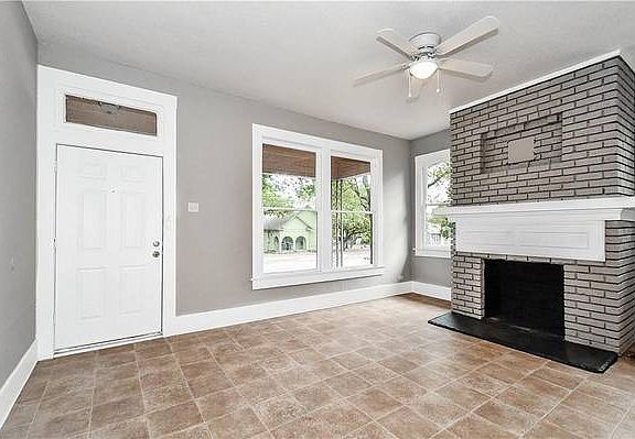3rd image of 2410 Lasker Ave