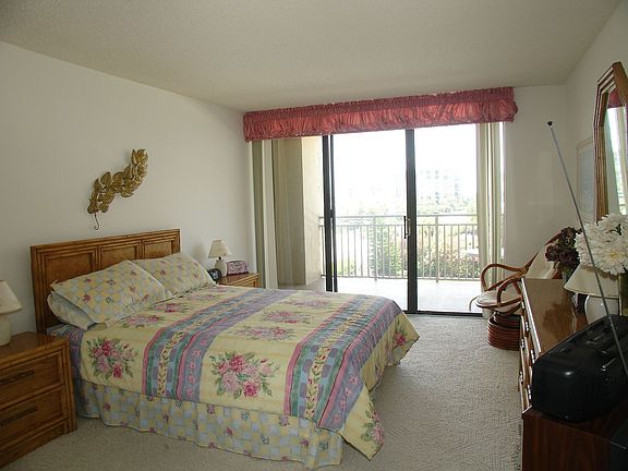 5th image of 1430 Gulf Blvd APT 304