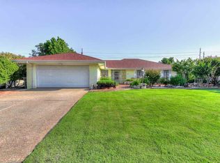 109 SE Berkshire Way, Lawton, OK 73501