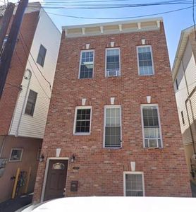 219 South St #1, Jersey City, NJ, 07307