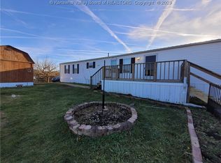 2483 Main St, Hurricane, WV 25526