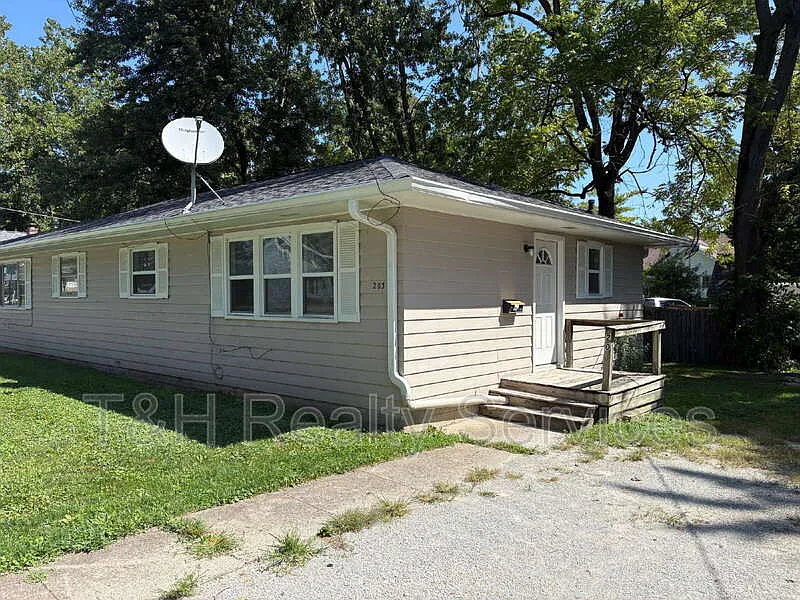 203 S Starter St