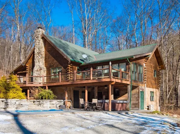 17250 Campbell Rd, Nelsonville, OH 45764