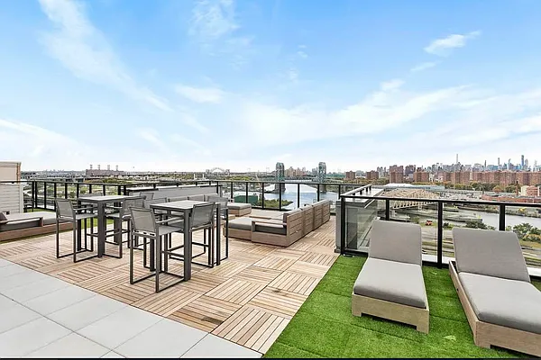 Rented by Bohemia Realty Group | media 6