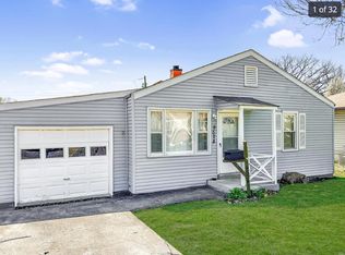 9528 Ridge Ave, Saint Louis, MO 63114