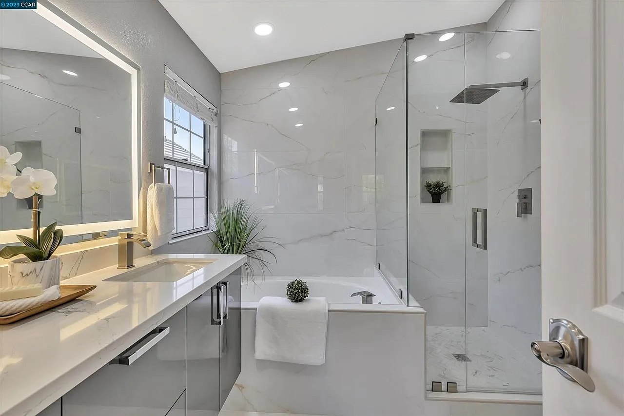 3 bed, 1686 sqft, $4,290 — Photo 1