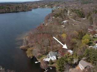 16 Creek Ln, Averill Park, NY 12018