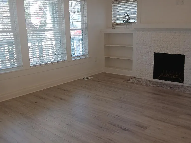 603 E Grayson St #1 — Photo 4
