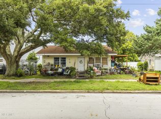 1310 Shackleford St, Morehead City, NC 28557